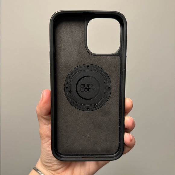 Quadlock Mag Case iPhone 13 Pro Max - Picture 2 of 2